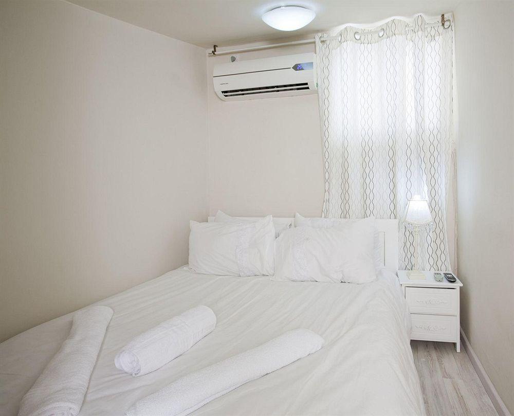 Aparthotel Levy - Neve Tzedek Tel Aviv-Jaffa Exterior foto